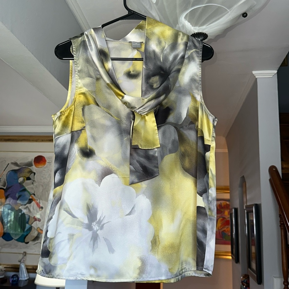 🌺 Ann Taylor Floral Sleeveless Shell Top Sz 12P